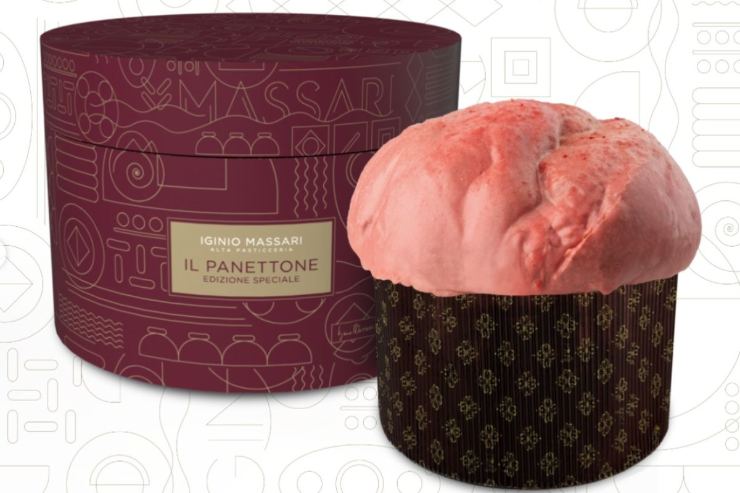 panettone rosa con scatola